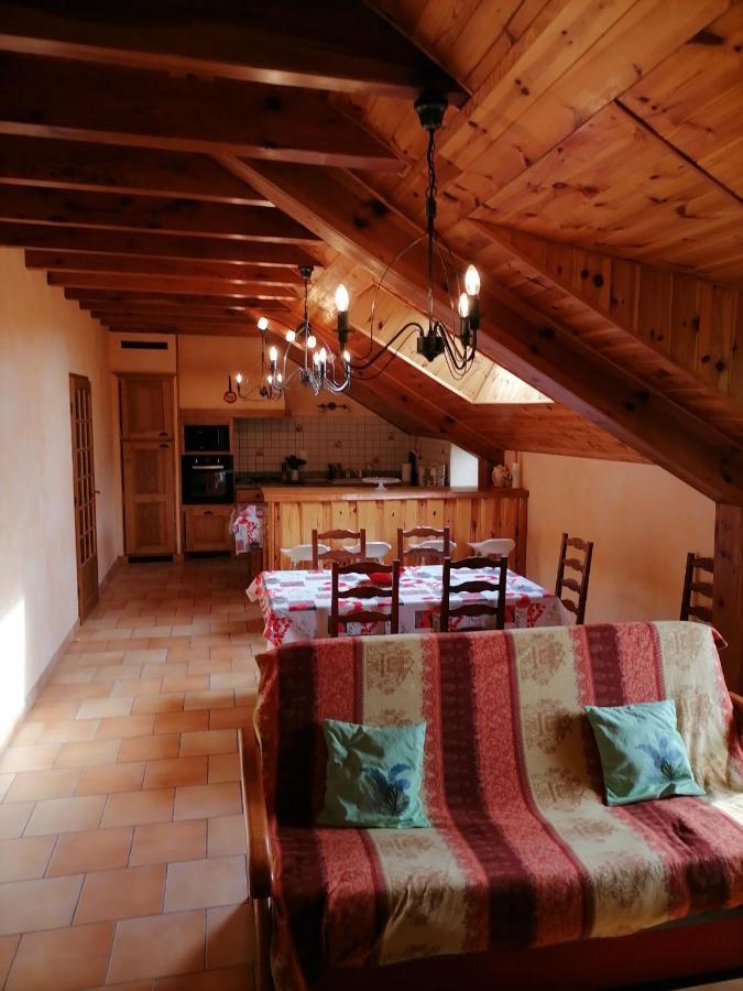 Gite A La Ferme Le Malzieu-Ville Kültér fotó