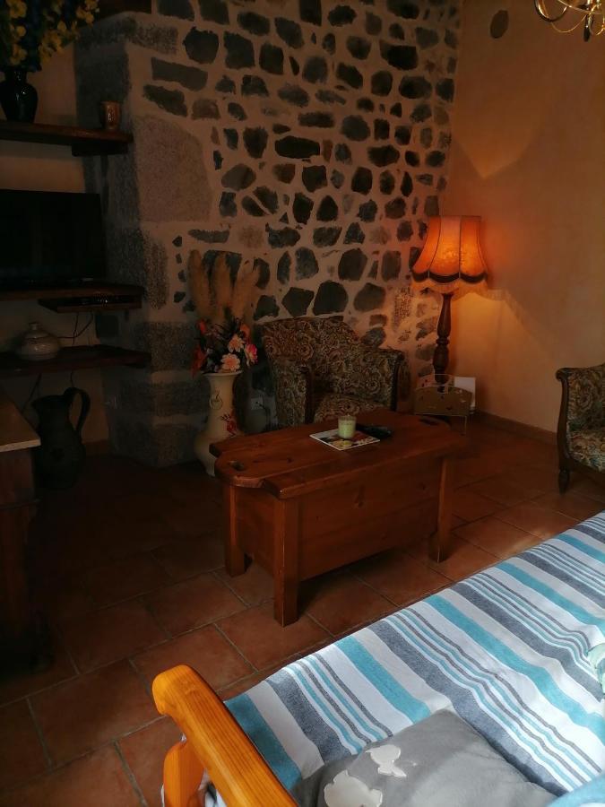 Gite A La Ferme Le Malzieu-Ville Kültér fotó